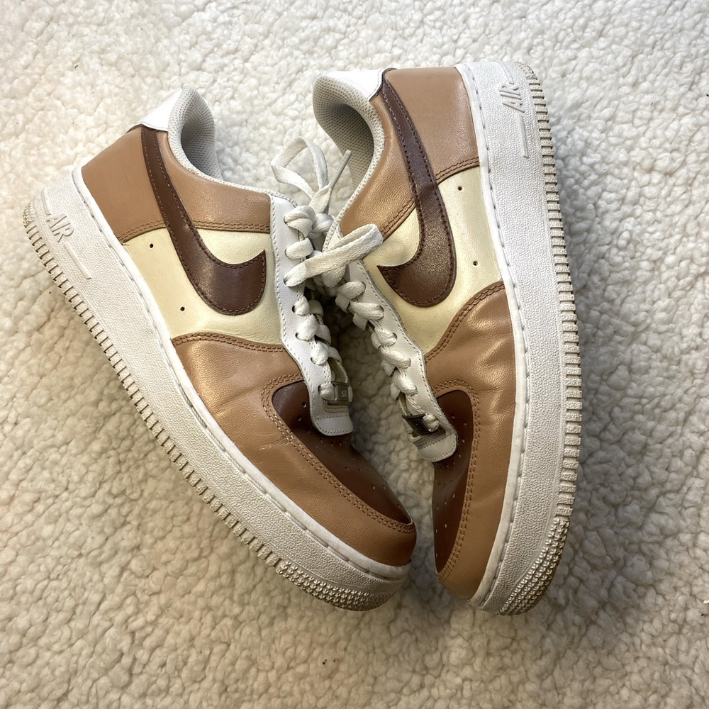 Nike Air Force 1